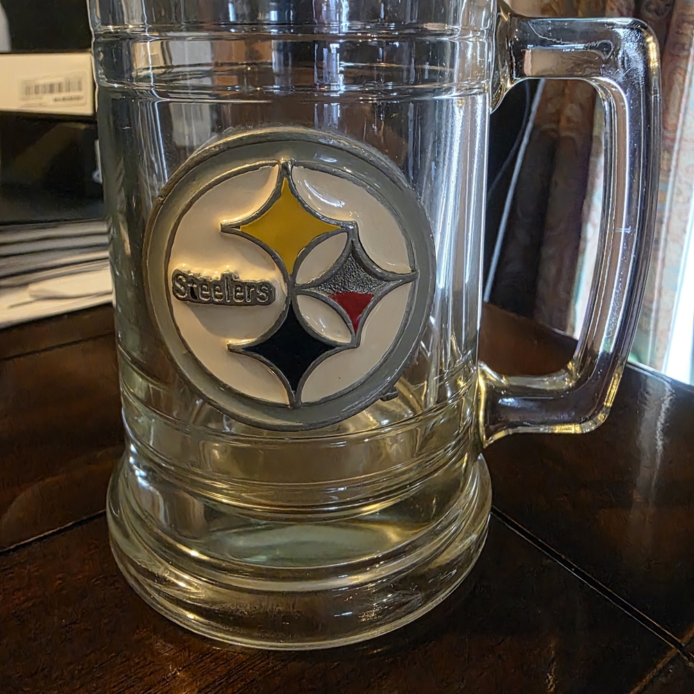 Pittsburgh Steelers Glass Beer Stein - Yellow Black Red Accent